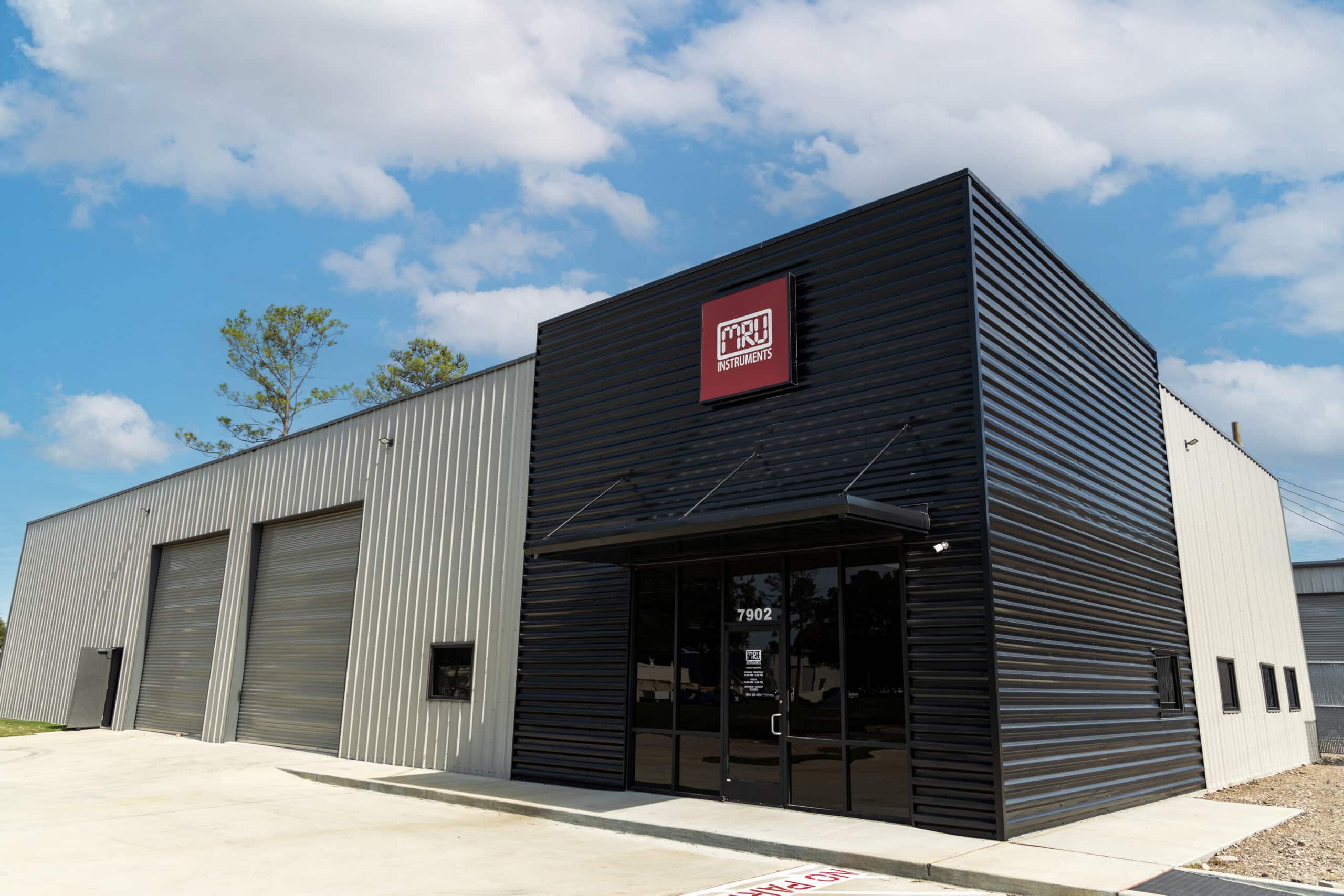 Picture - MRU Instruments' office.